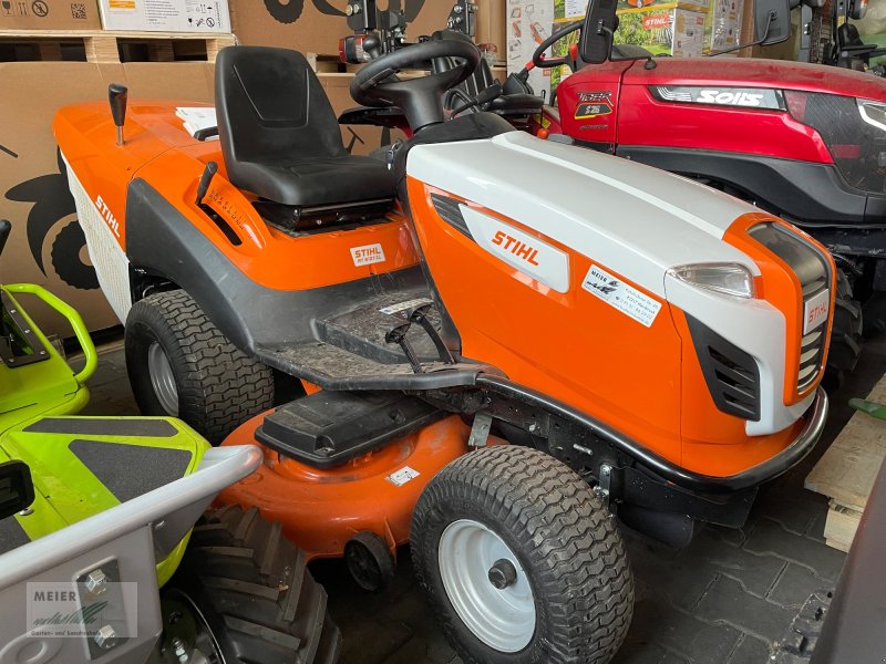 Rasentraktor of the type Stihl RT 6127 ZL, Gebrauchtmaschine in Hersbruck