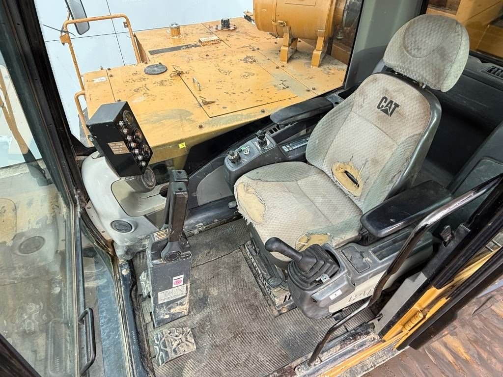 Raupendumper of the type Morooka MST3000VD - CAT C9 Engine 242KW / Track Dumper, Gebrauchtmaschine in Veldhoven (Picture 10)