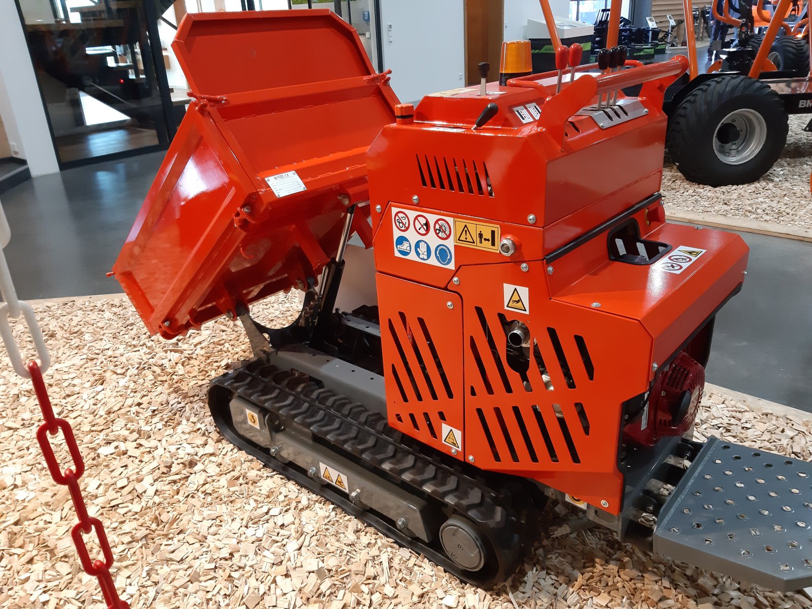 Raupendumper des Typs Reil & Eichinger Raupendumper Minidumper Stark 8/10 Ausstellungsmaschine Reil & Eichinger - sofort verfügbar -, Neumaschine in Nittenau (Bild 5)