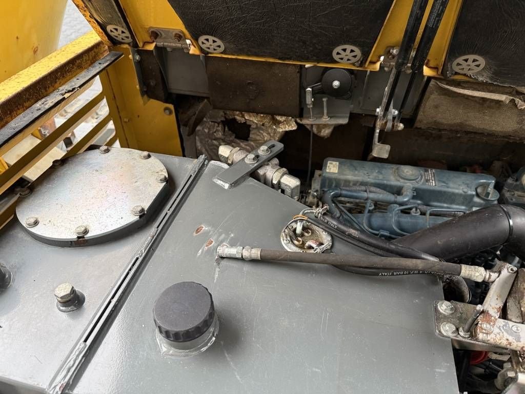 Raupendumper des Typs Wacker Neuson DT 25, Neumaschine in Luttenberg (Bild 10)