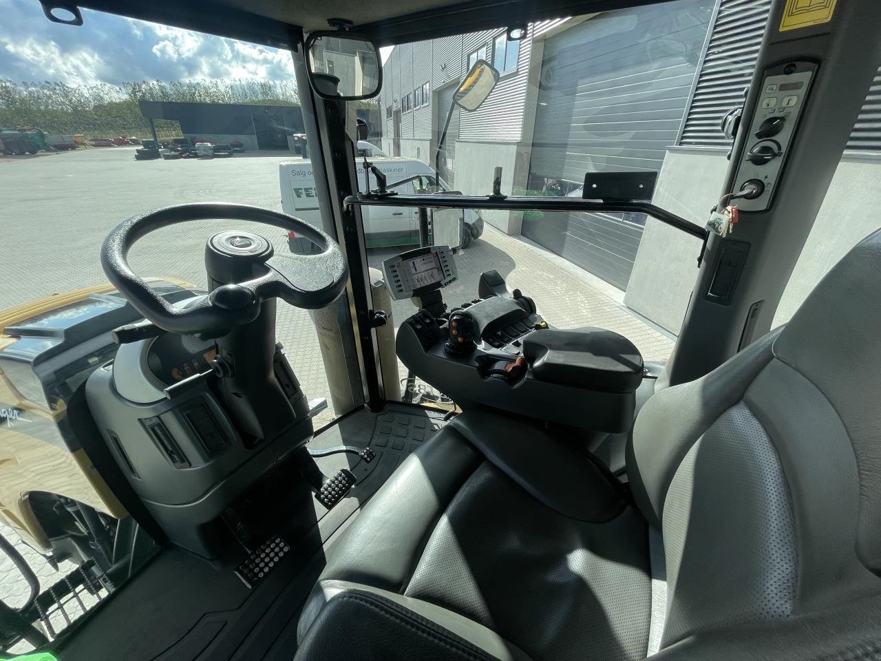 Raupentraktor of the type Challenger MT 775E, Gebrauchtmaschine in Randers SV (Picture 7)