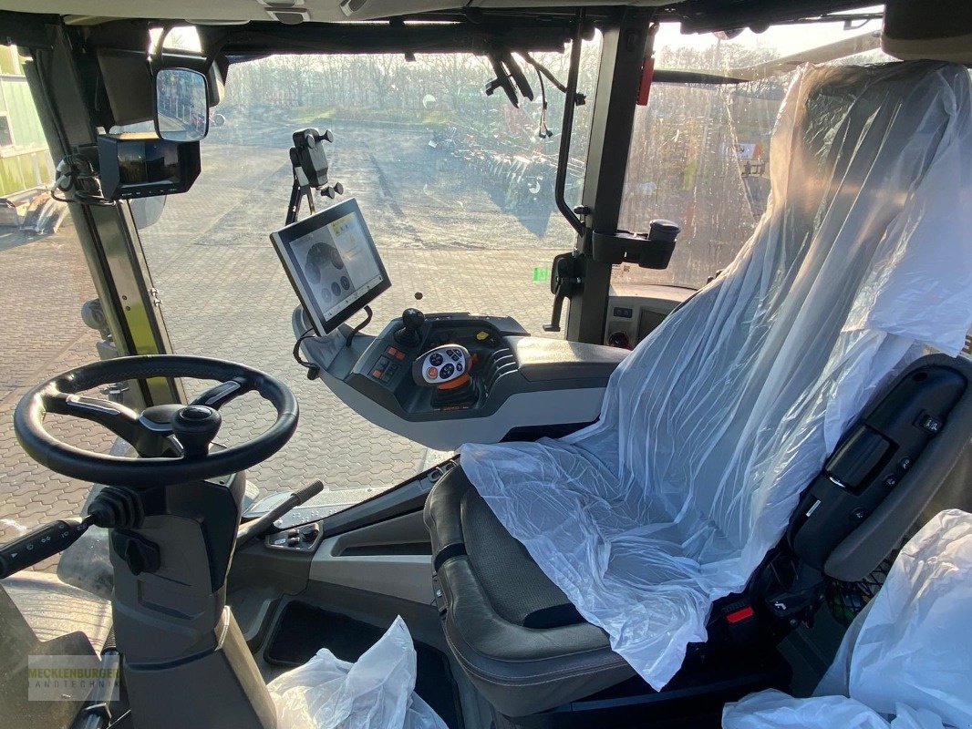 Raupentraktor van het type CLAAS Xerion 12.650 Terra Trac + GPS RTK, Gebrauchtmaschine in Mühlengeez (Foto 14)