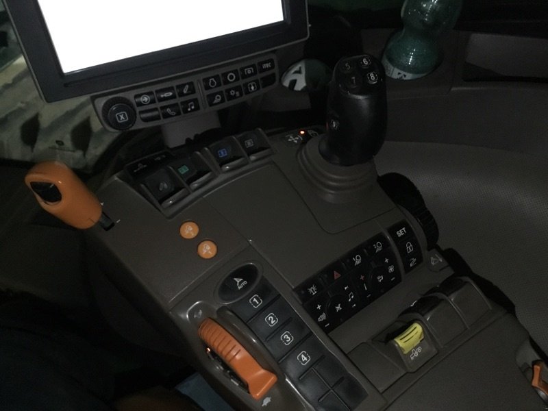 Raupentraktor of the type John Deere 8370RT MY18 e23 40, Gebrauchtmaschine in Neubrandenburg (Picture 9)