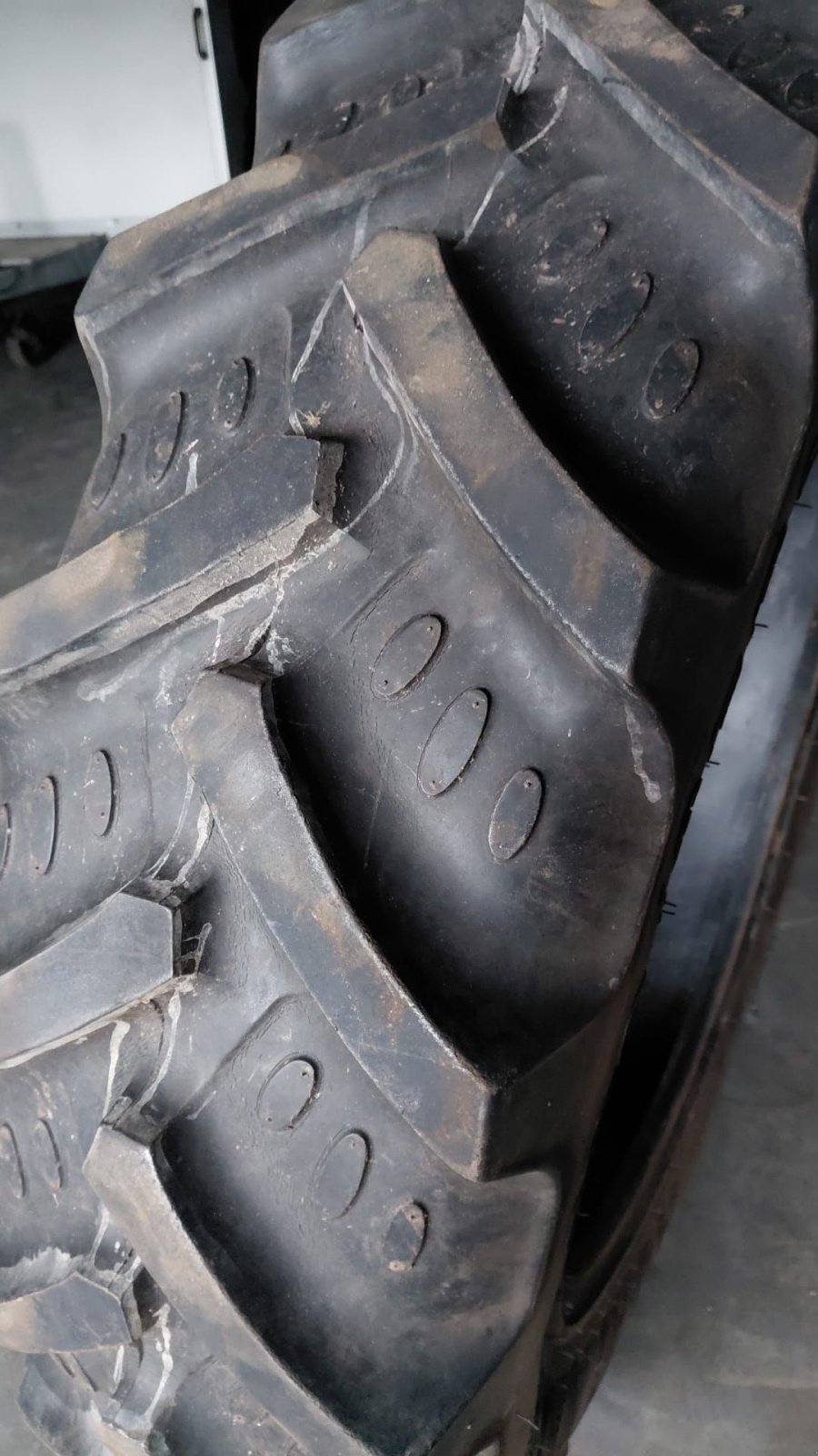 Reifen tip agrimax 320/85x32 of 11x32, Gebrauchtmaschine in Ermelo (Poză 2)