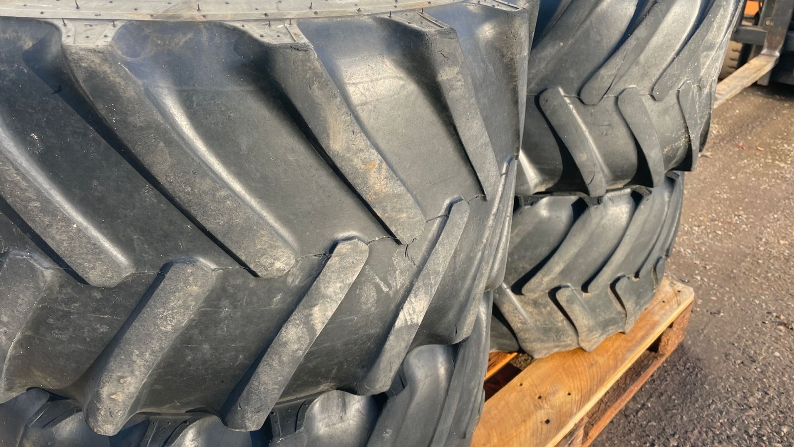 Reifen des Typs Alliance 31x15.50-15, Gebrauchtmaschine in Nykøbing Mors (Bild 2)