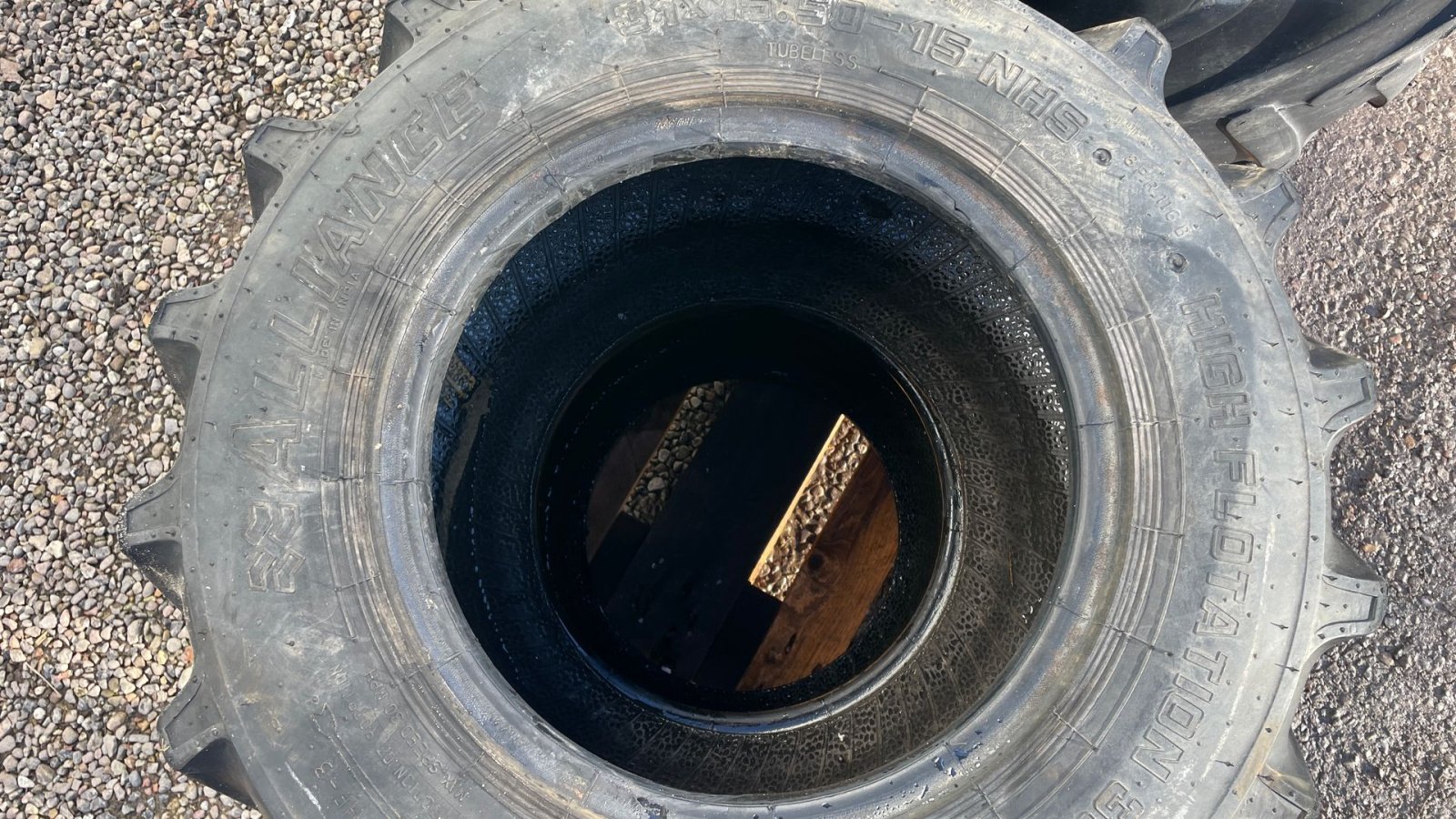 Reifen des Typs Alliance 31x15.50-15, Gebrauchtmaschine in Nykøbing Mors (Bild 5)