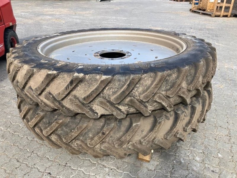 Reifen des Typs Alliance 320/90-54 & 270/95-38, Gebrauchtmaschine in Vrå, Frejlev, Hornslet & Ringsted (Bild 1)