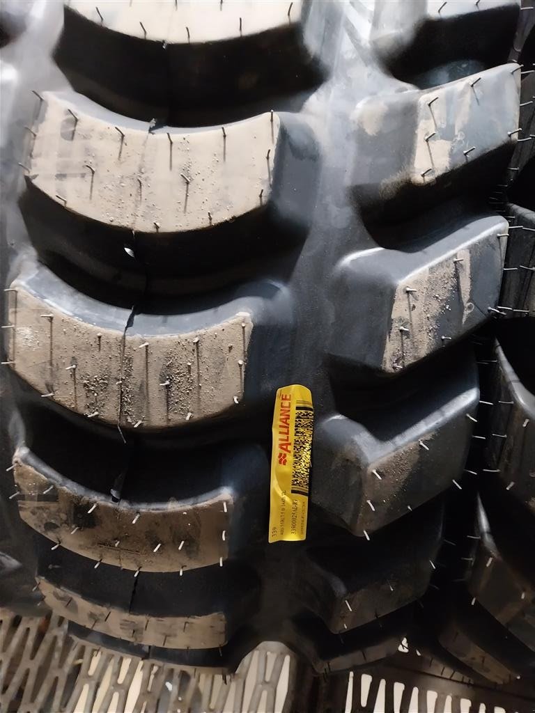 Reifen des Typs Alliance 400/55R17,5, Gebrauchtmaschine in Danmark (Bild 3)