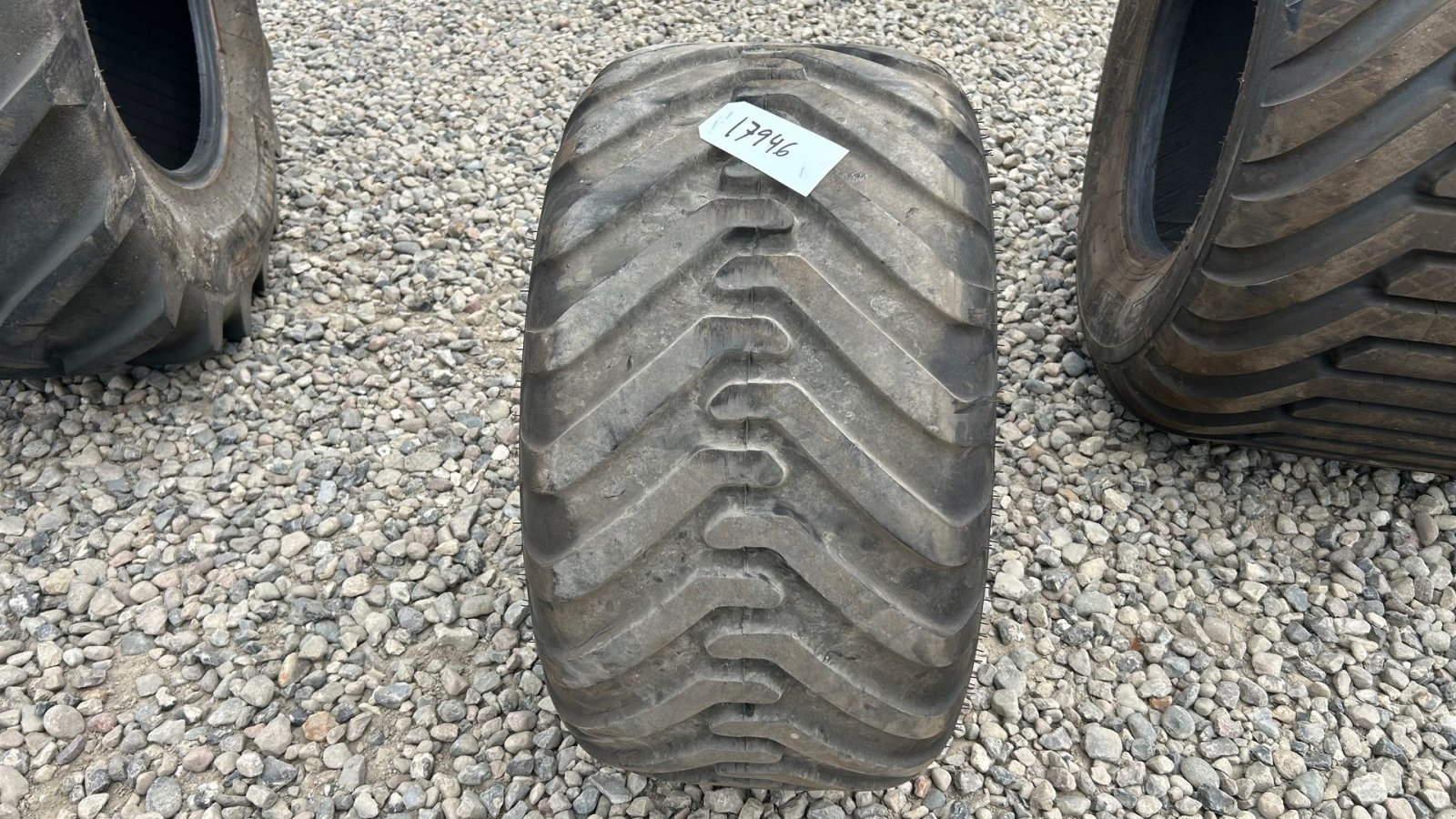 Reifen des Typs Alliance 400/60-15.5, Gebrauchtmaschine in Rødekro (Bild 1)