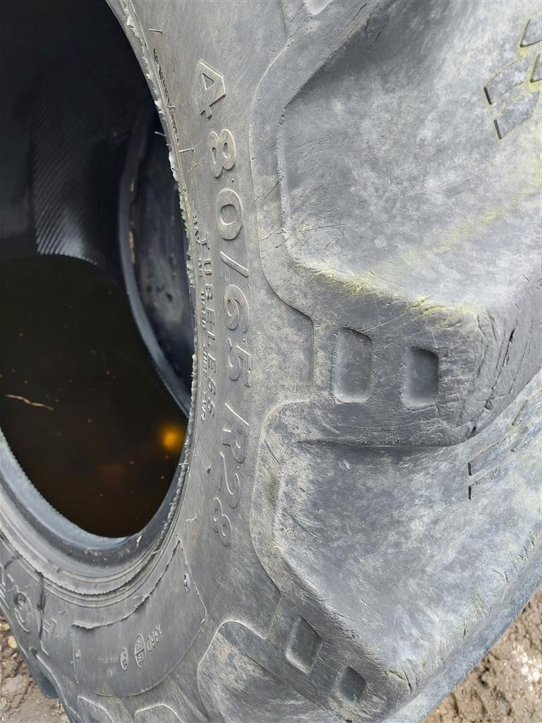 Reifen des Typs Alliance 480/65 R28, Gebrauchtmaschine in Nykøbing M (Bild 2)