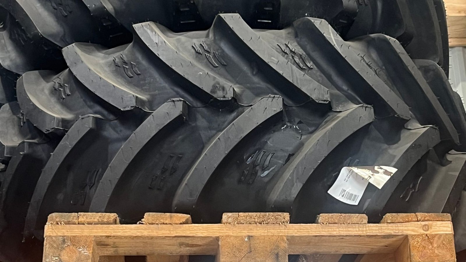 Reifen des Typs Alliance 480/65R28, Gebrauchtmaschine in Spøttrup (Bild 1)