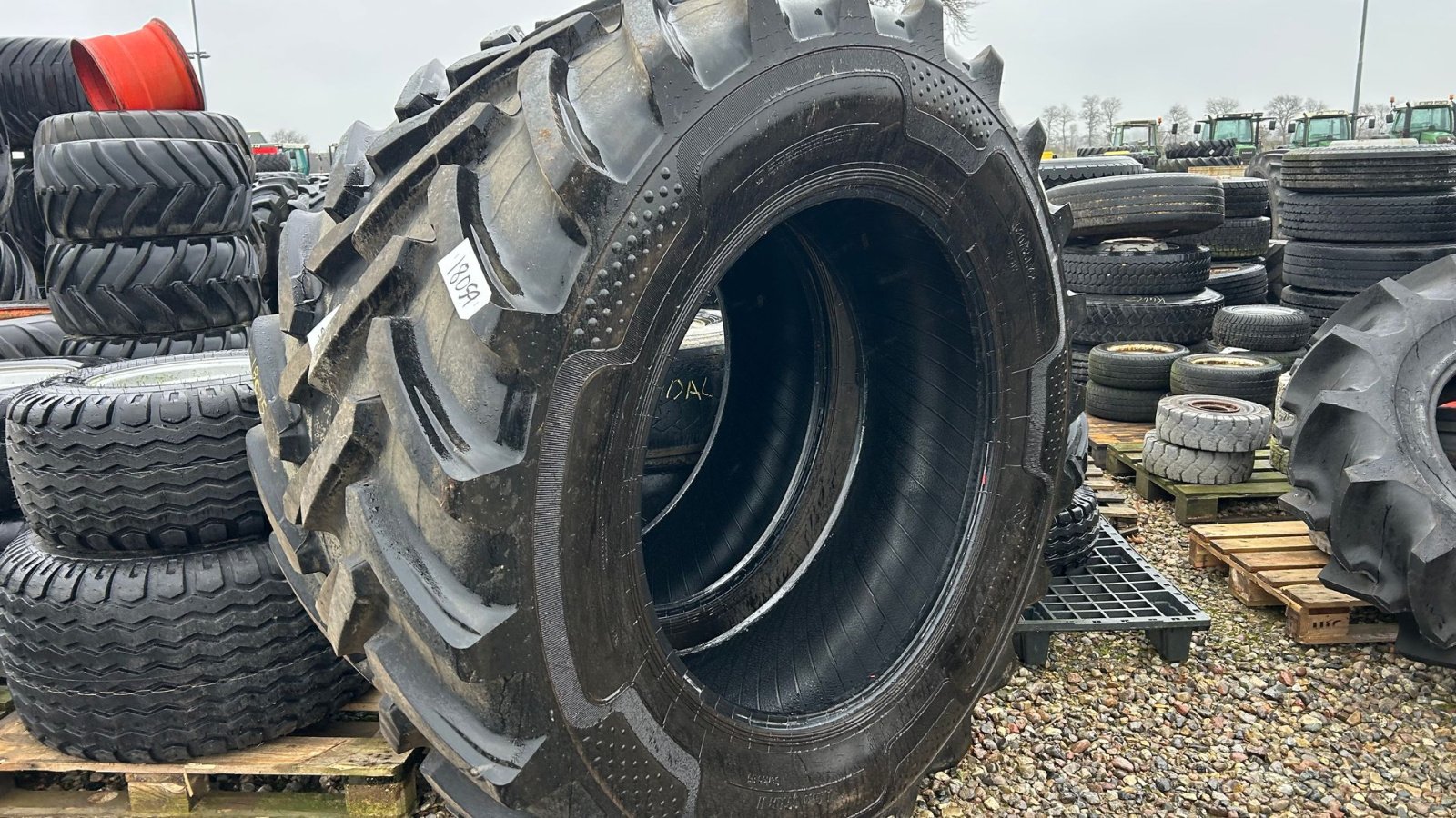 Reifen van het type Alliance 520/85R42, Gebrauchtmaschine in Rødekro (Foto 2)