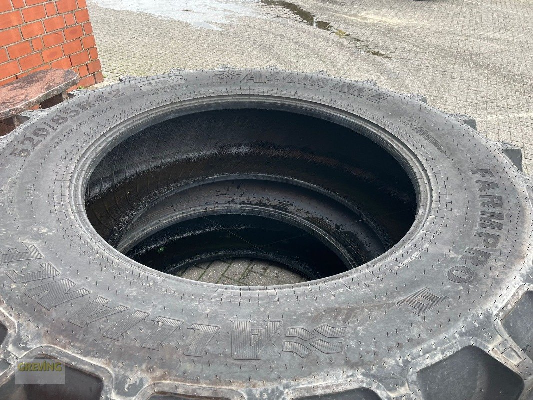 Reifen des Typs Alliance 520/85R42, Neumaschine in Nottuln (Bild 4)