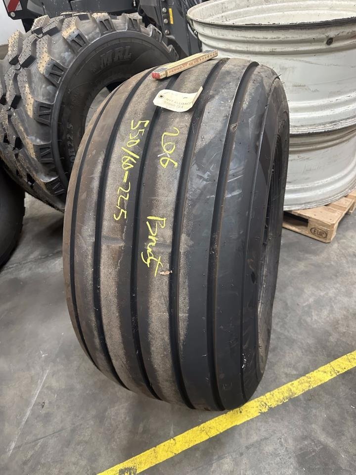 Reifen des Typs Alliance 550/60R22,5, Gebrauchtmaschine in Suldrup (Bild 2)