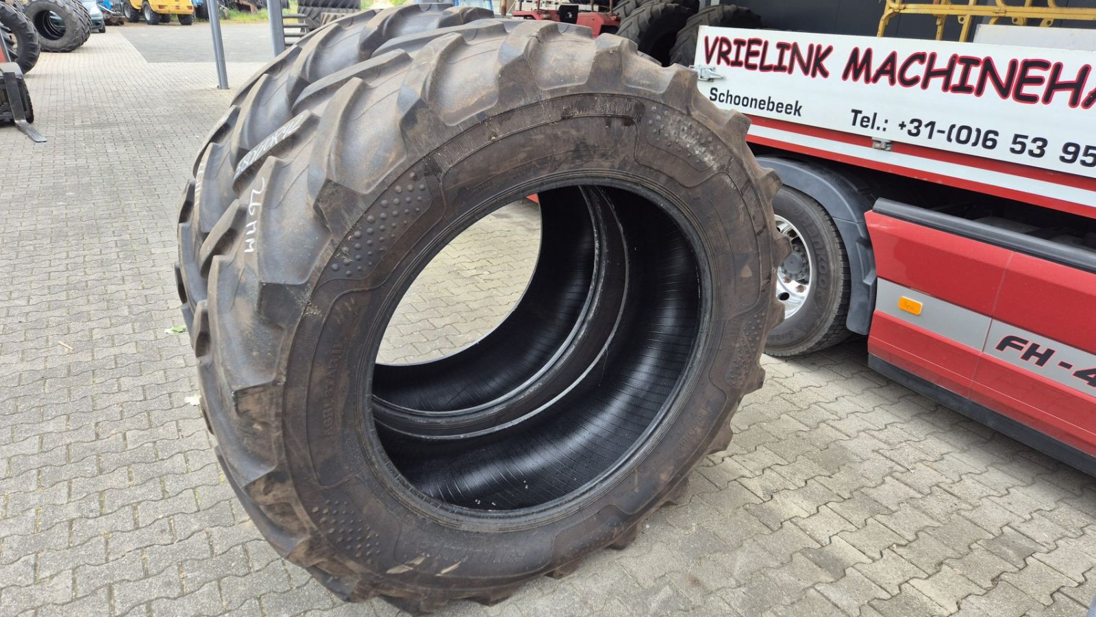 Reifen of the type Alliance 580/70R42 AgriStar II met 27mm, Gebrauchtmaschine in Schoonebeek (Picture 2)