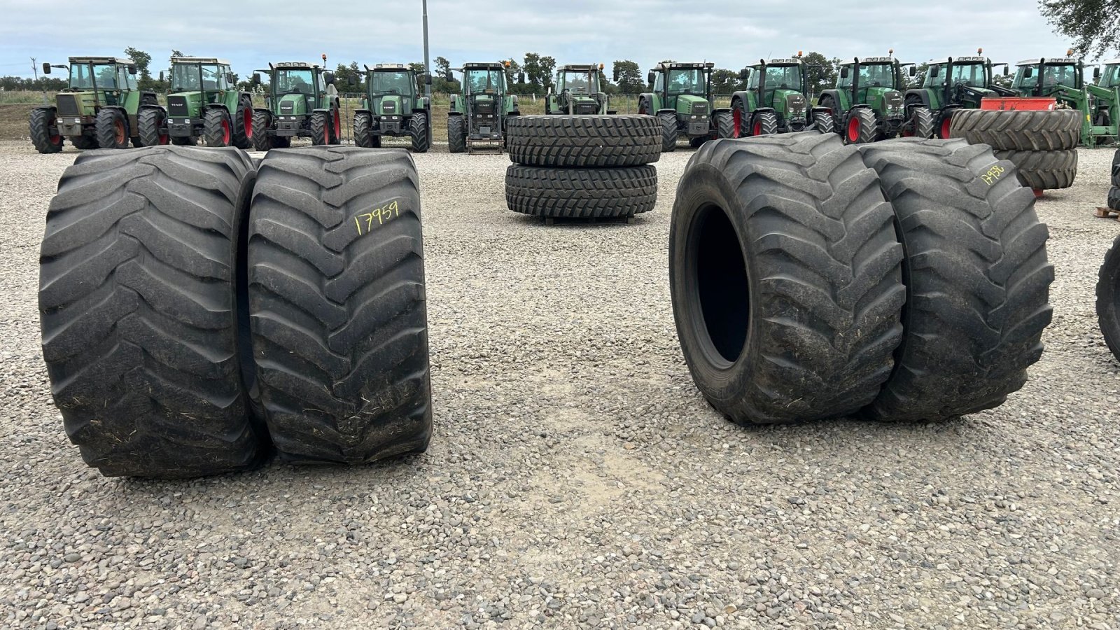 Reifen des Typs Alliance 600/60-30.5, Gebrauchtmaschine in Rødekro (Bild 1)