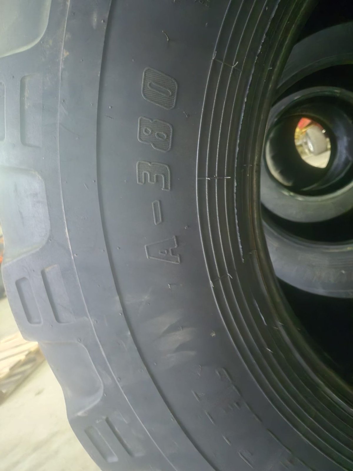 Reifen του τύπου Alliance 650/55 R26.5, Gebrauchtmaschine σε poortvliet (Φωτογραφία 6)