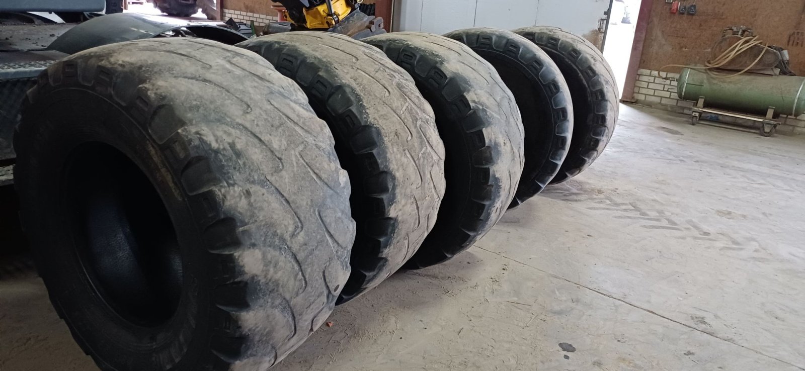 Reifen του τύπου Alliance 650/55 R26.5, Gebrauchtmaschine σε poortvliet (Φωτογραφία 1)