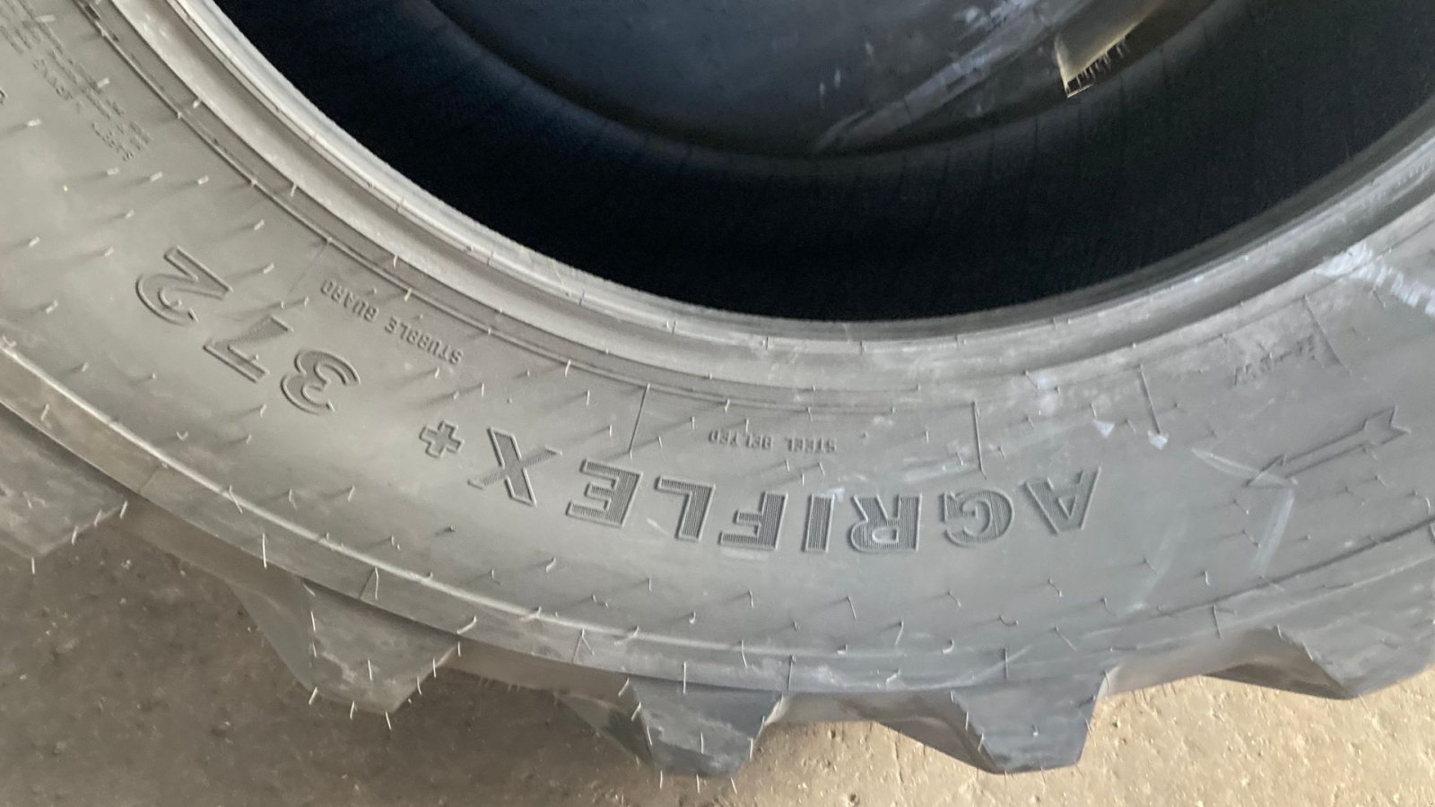 Reifen типа Alliance VF 620/70R42, Gebrauchtmaschine в Skive (Фотография 1)