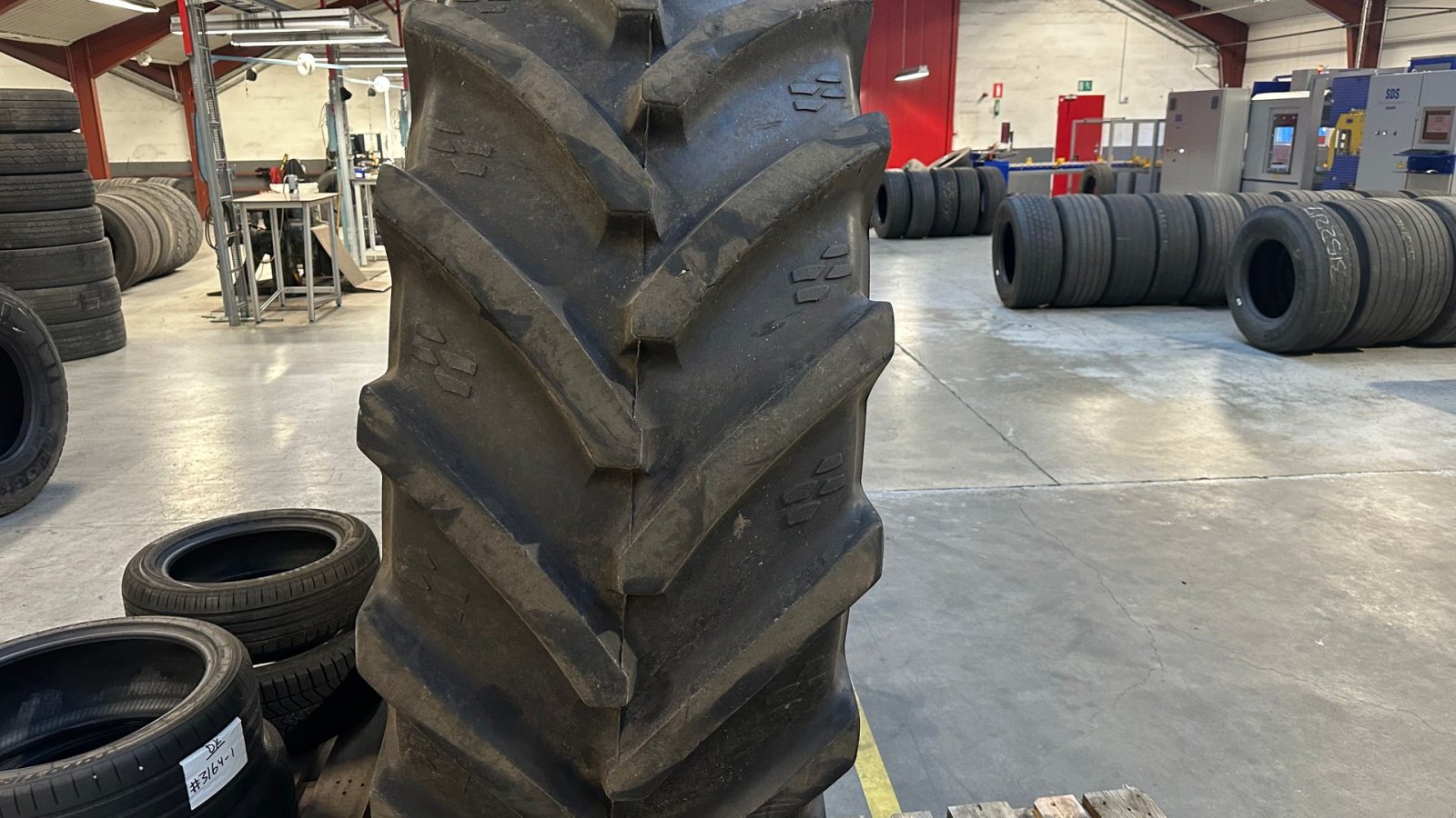 Reifen tipa Alliance VF 710/85R38, Gebrauchtmaschine u Brørup (Slika 3)