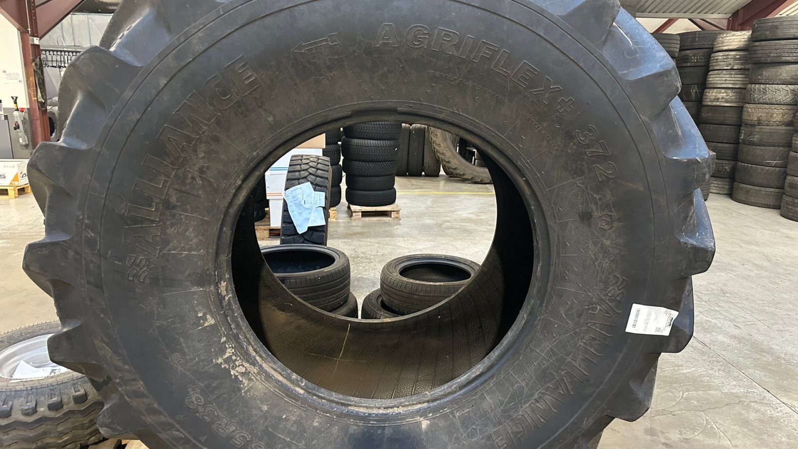 Reifen tipa Alliance VF 710/85R38, Gebrauchtmaschine u Brørup (Slika 1)