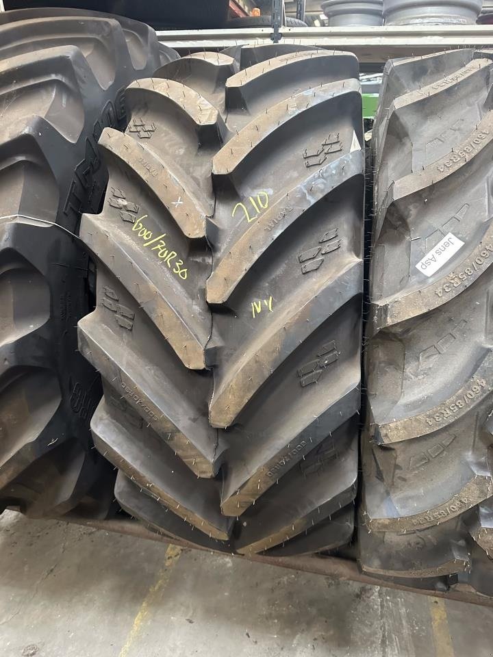 Reifen tip Alliance VF600/60R30, Gebrauchtmaschine in Suldrup (Poză 2)