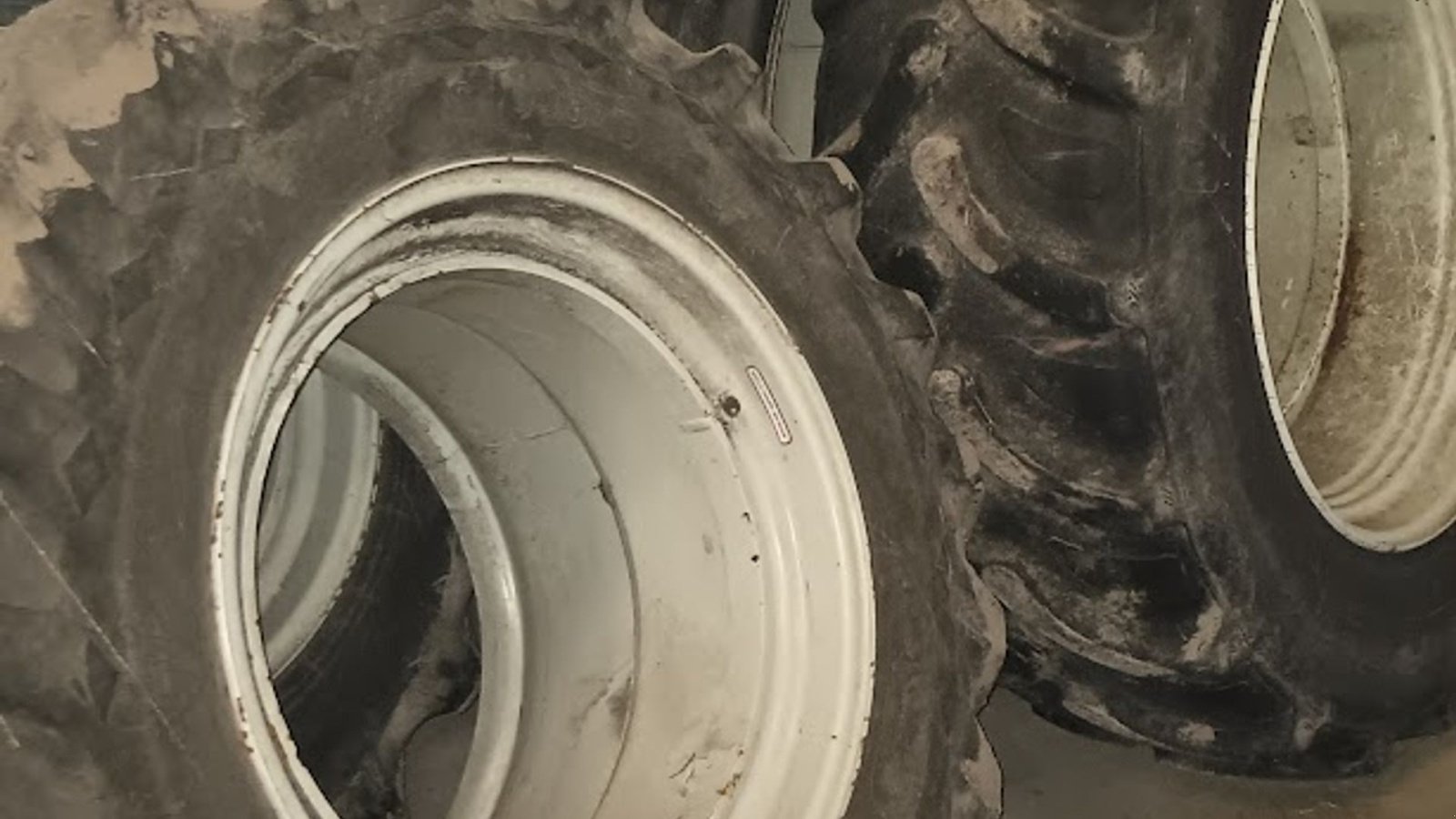 Reifen typu AP 16.9-30 16.9-30, Gebrauchtmaschine v Thisted (Obrázek 1)