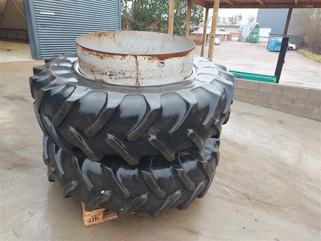 Reifen des Typs AP 18.4 X 38, Gebrauchtmaschine in Nykøbing M (Bild 1)