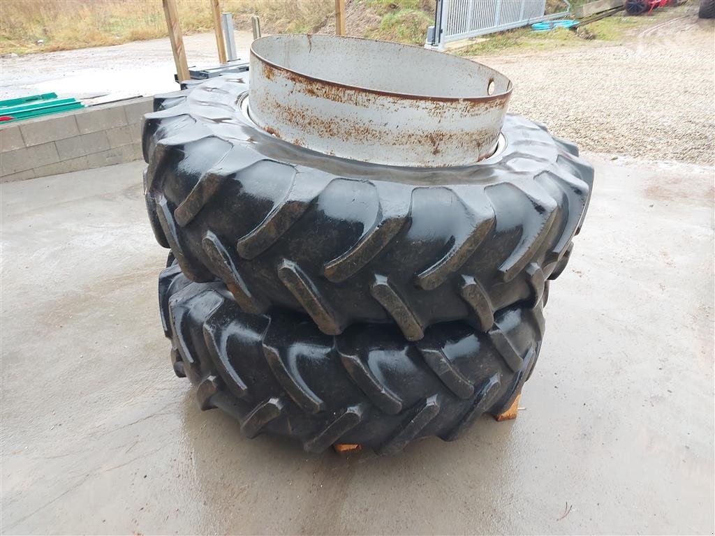 Reifen des Typs AP 18.4 X 38, Gebrauchtmaschine in Nykøbing M (Bild 2)