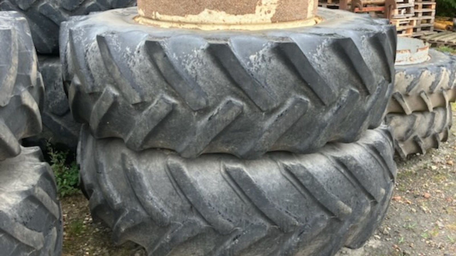 Reifen typu AP 20,8X38, Gebrauchtmaschine v Aabenraa (Obrázek 2)