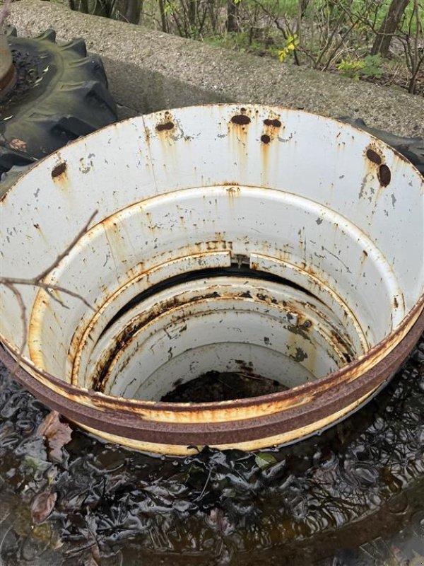 Reifen typu AP 340/85-28, Gebrauchtmaschine v Rødekro (Obrázek 3)