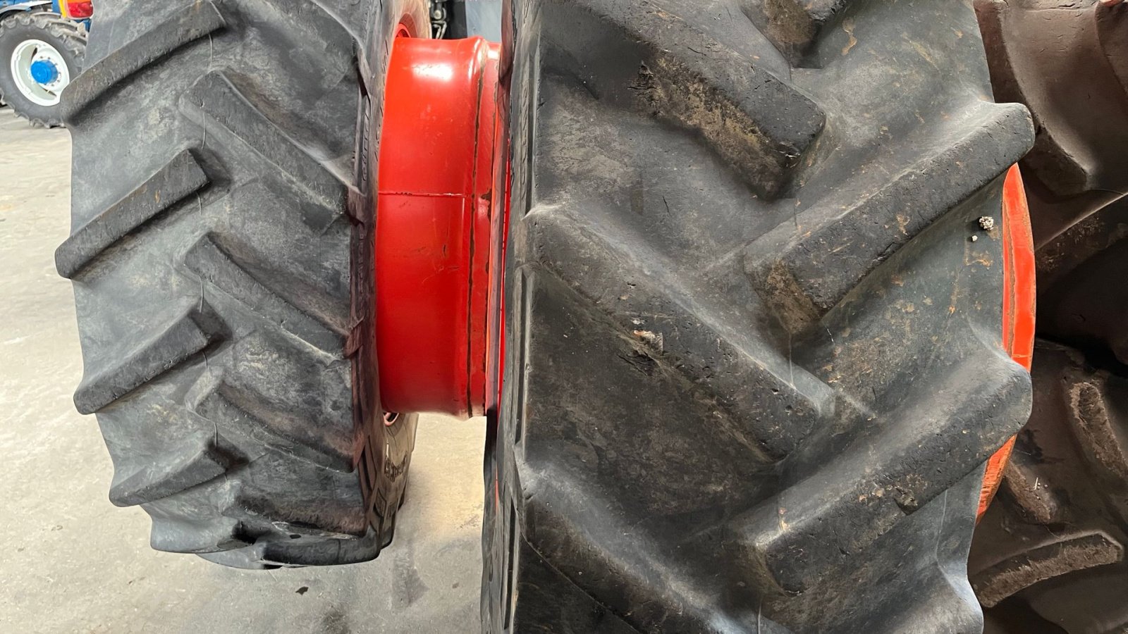 Reifen des Typs AP 520/85R42, Gebrauchtmaschine in Vejle (Bild 3)