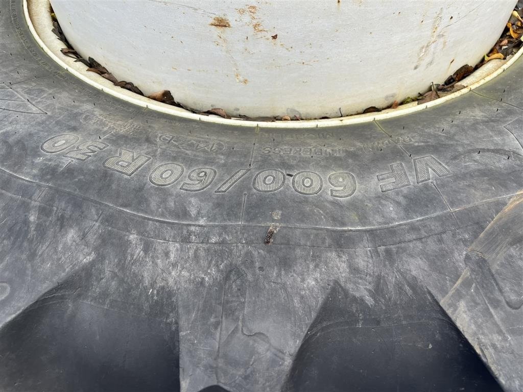 Reifen des Typs AP 600/60-30 Med låse, Gebrauchtmaschine in Rødekro (Bild 3)