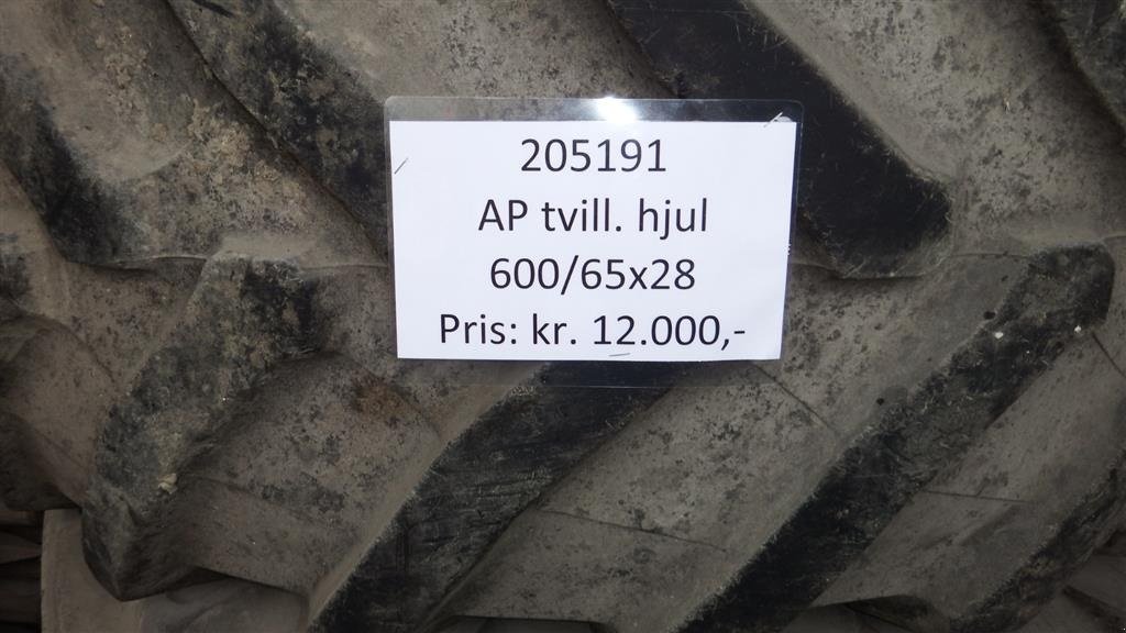Reifen typu AP 600/65R28, Gebrauchtmaschine v Hobro (Obrázek 2)