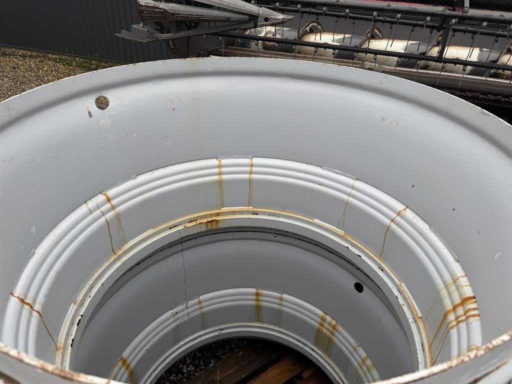 Reifen typu AP 620/70-42, Gebrauchtmaschine v Hadsten (Obrázek 4)