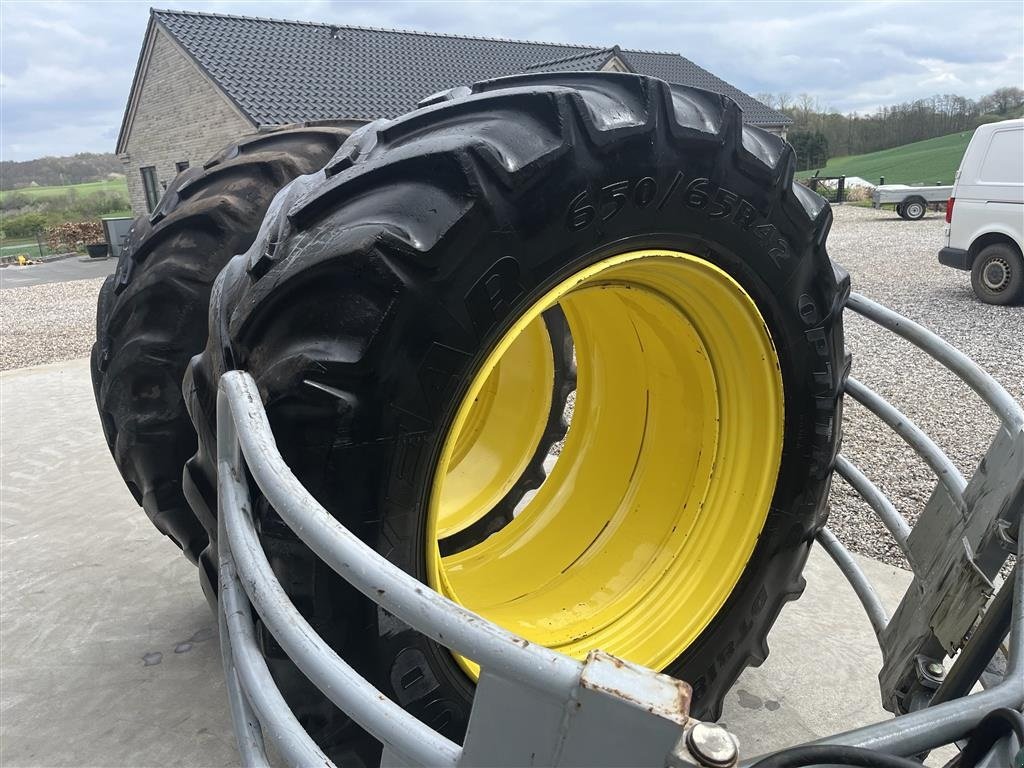 Reifen typu AP 650/65R42 Pænt sæt med 8 låse, Gebrauchtmaschine v Vejle (Obrázek 2)
