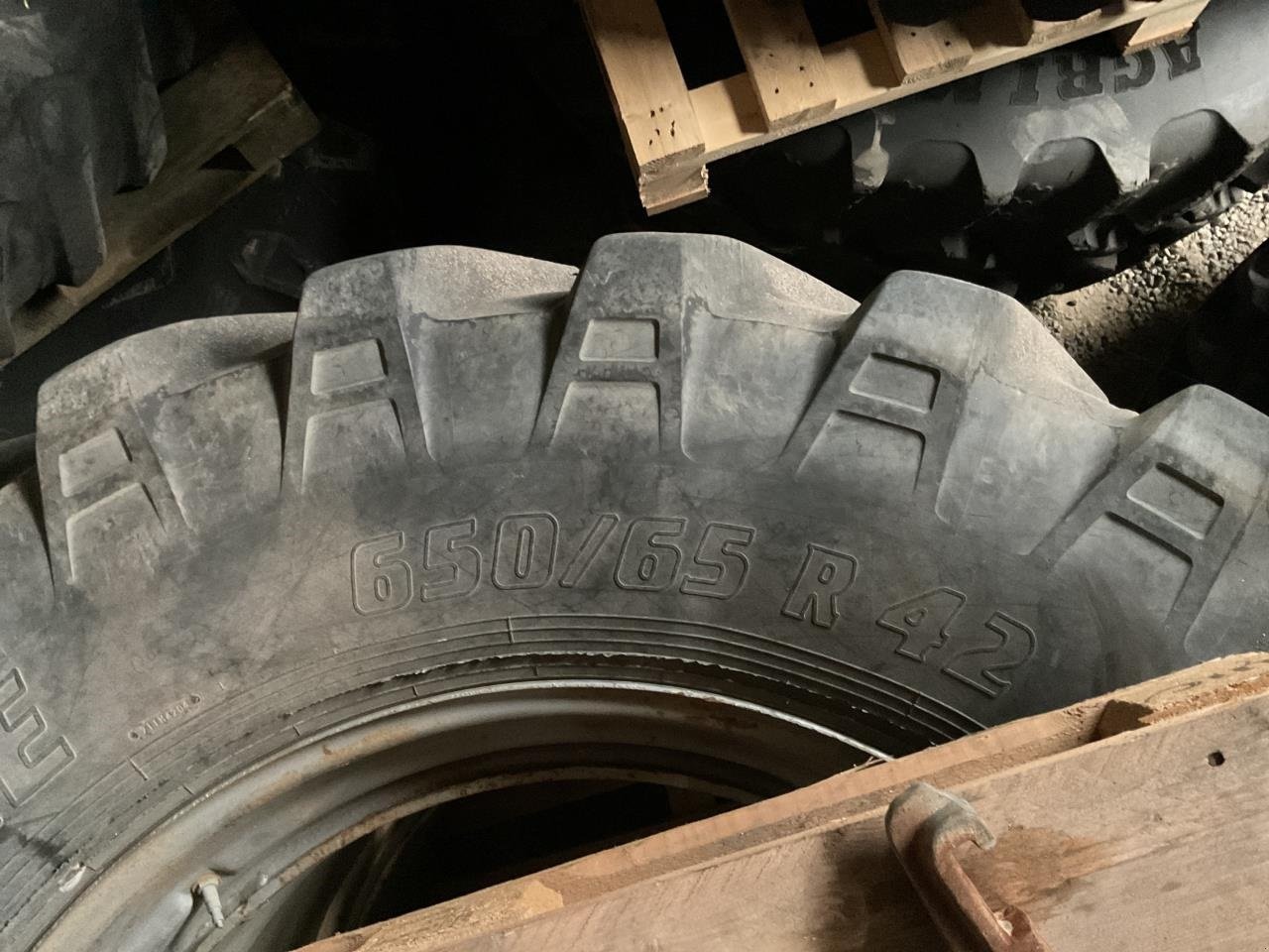 Reifen van het type AP 650/65R42, Gebrauchtmaschine in Grindsted (Foto 3)