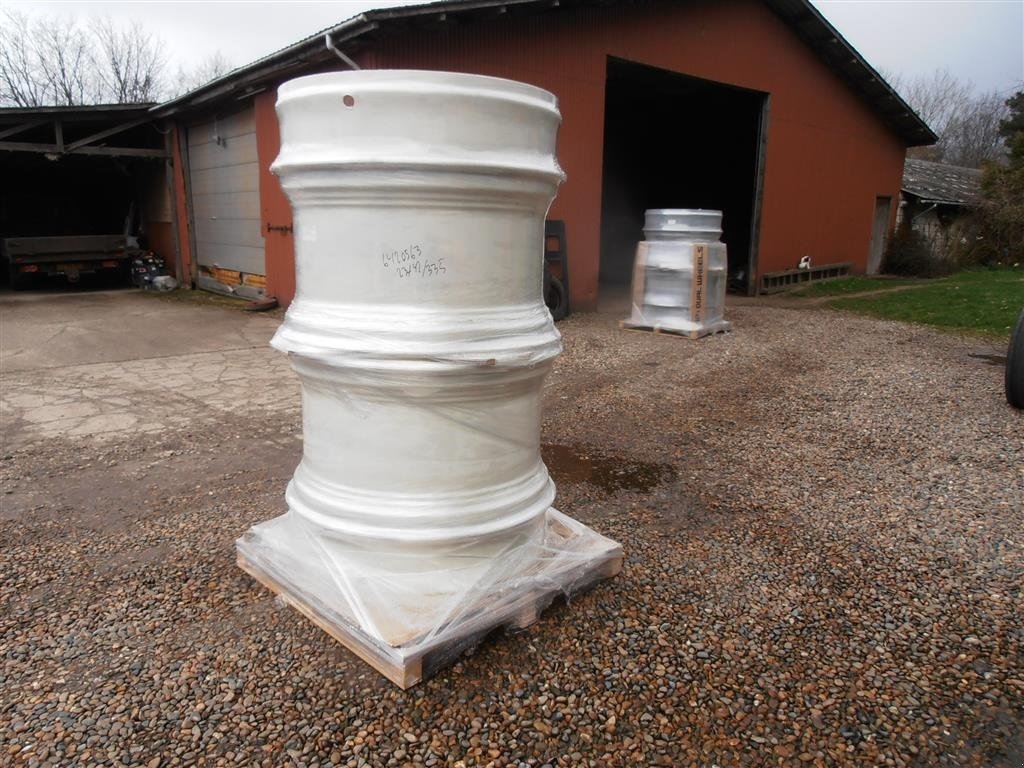 Reifen des Typs AP 710 dæk . 23"x 42" Fælge nye ., Gebrauchtmaschine in Varde (Bild 4)