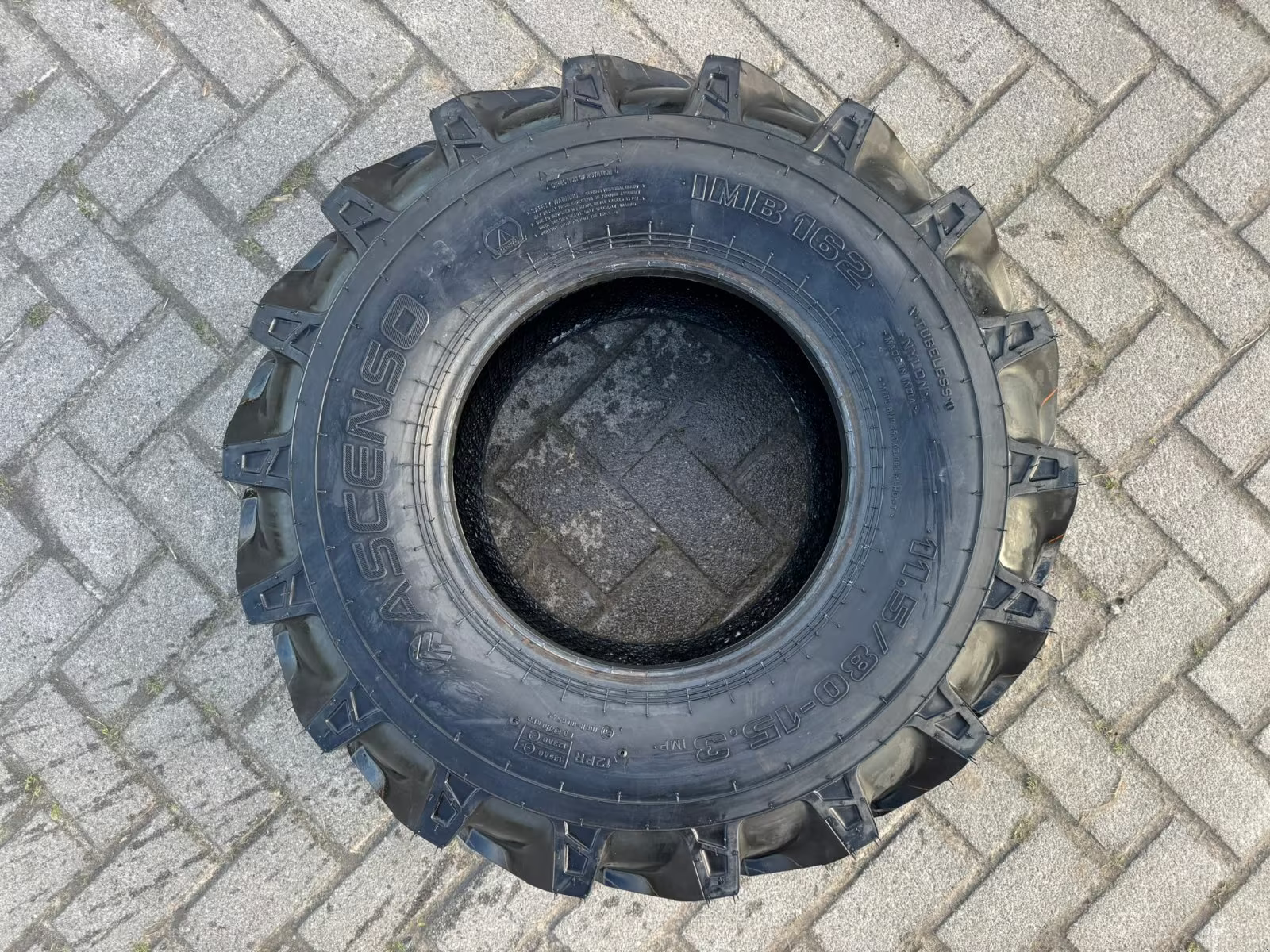 Reifen типа Ascenso 11.5/80-15.3 12PR 123A8/135A8 R-1 TL IMB, Neumaschine в Dornum - Nesse (Фотография 7)