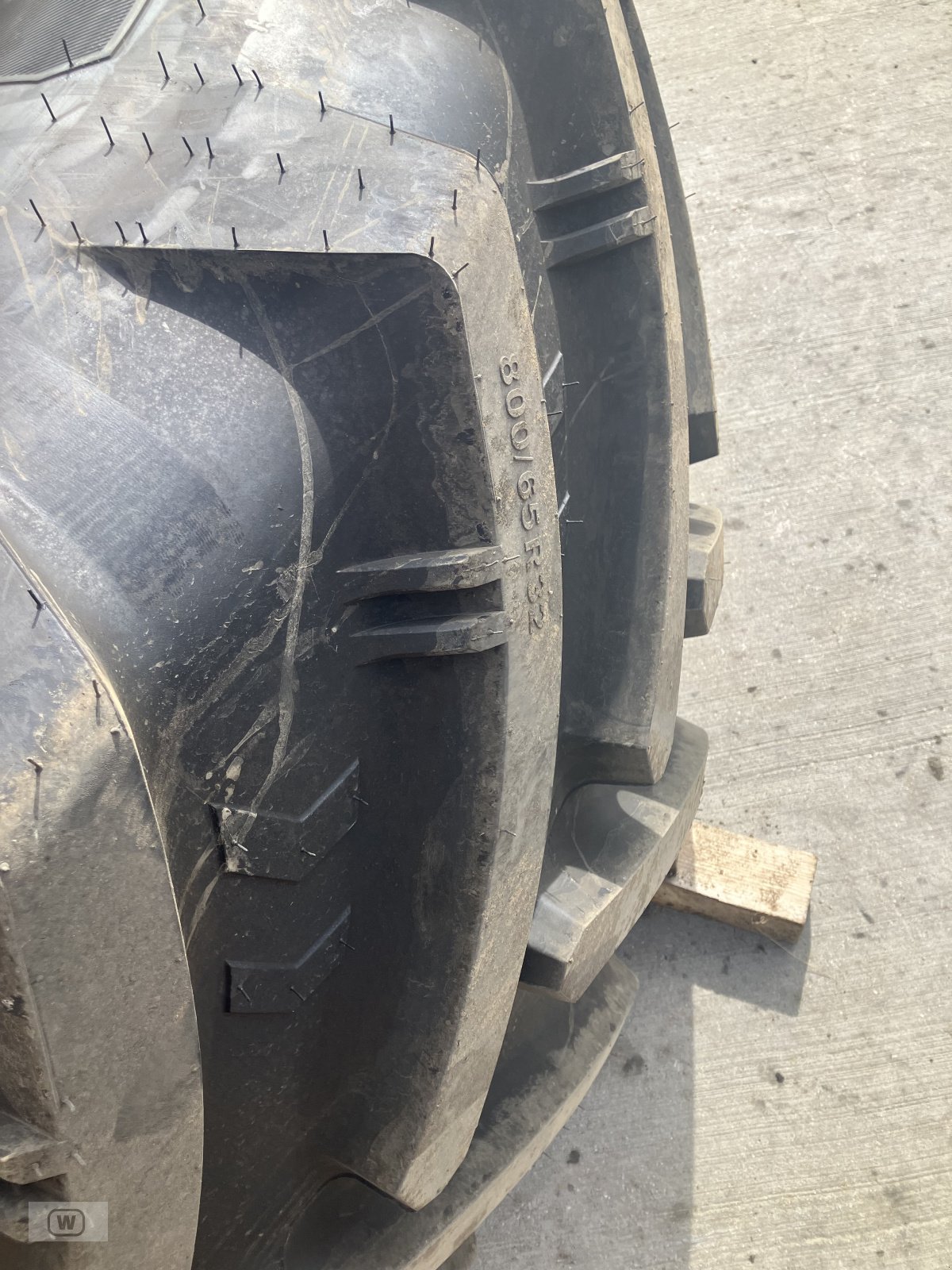 Reifen des Typs Ascenso 800/65R32, Neumaschine in Zell an der Pram (Bild 4)