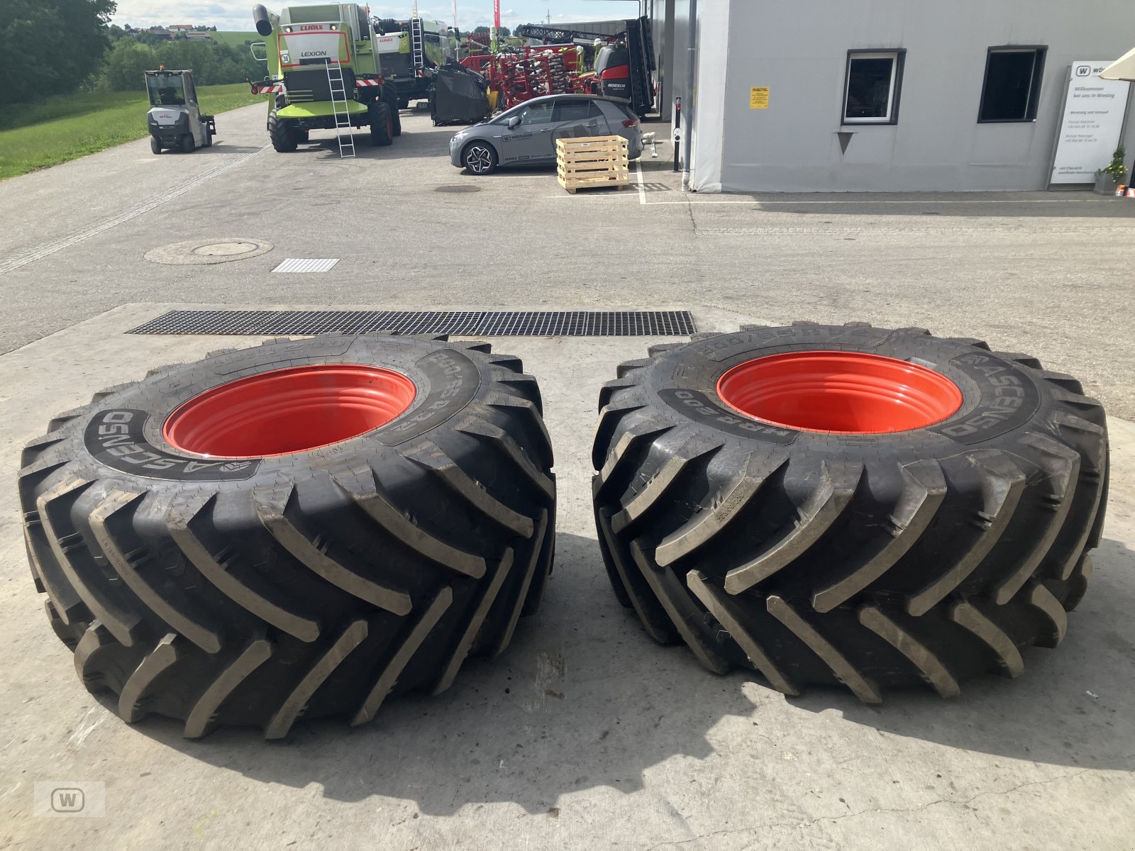 Reifen des Typs Ascenso 800/65R32, Neumaschine in Zell an der Pram (Bild 9)