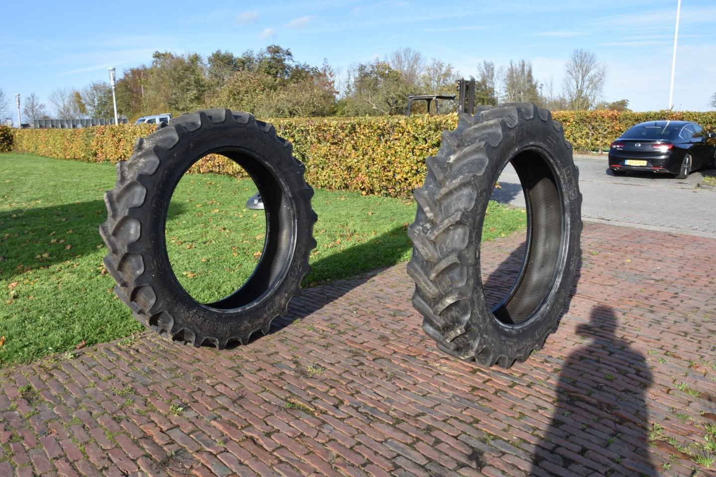 Reifen van het type BKT 320/85R38, Gebrauchtmaschine in Kamperveen (Foto 3)