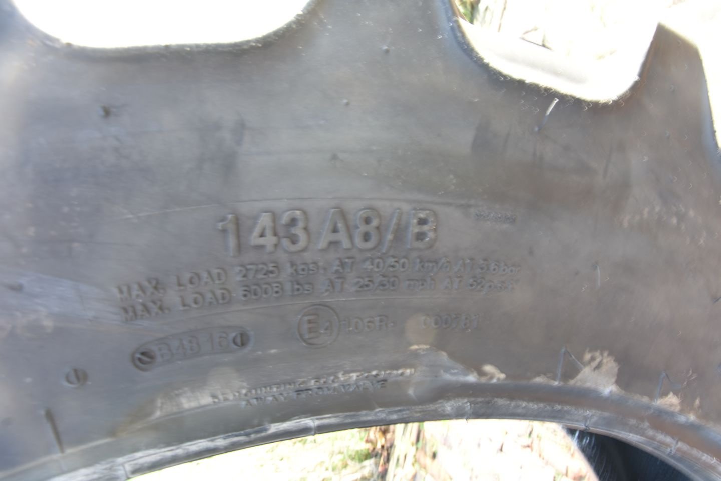 Reifen van het type BKT 320/85R38, Gebrauchtmaschine in Kamperveen (Foto 8)