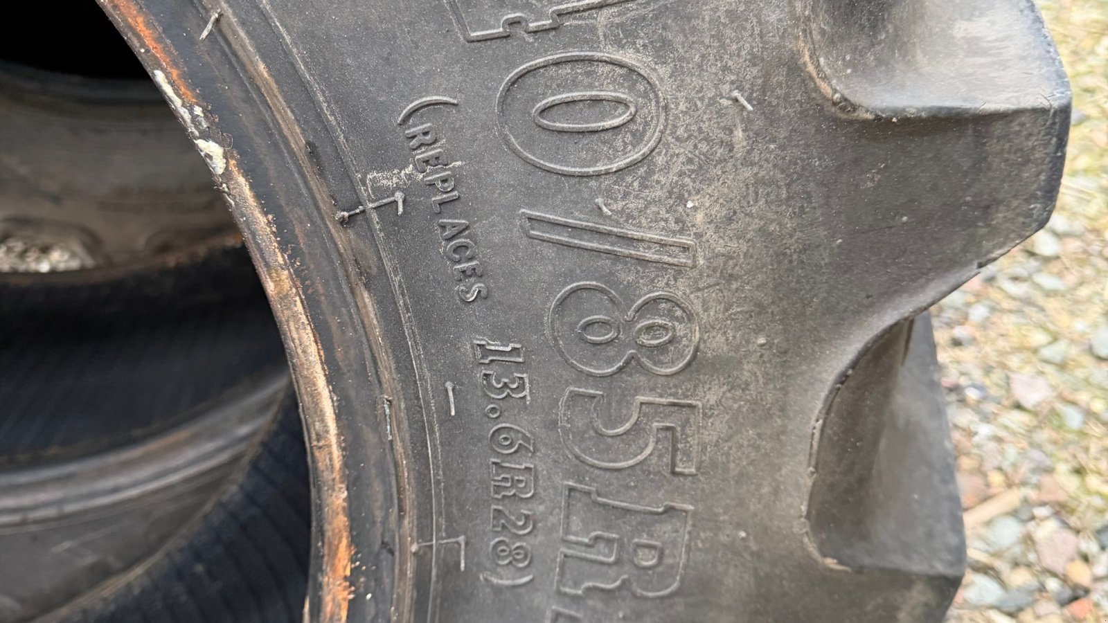 Reifen des Typs BKT 340/85 R28, Gebrauchtmaschine in Gjerlev J. (Bild 2)