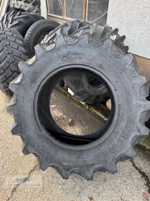 Reifen typu BKT 340/85R24  - 13,6R24, Neumaschine v Lindenfels-Glattbach (Obrázek 1)