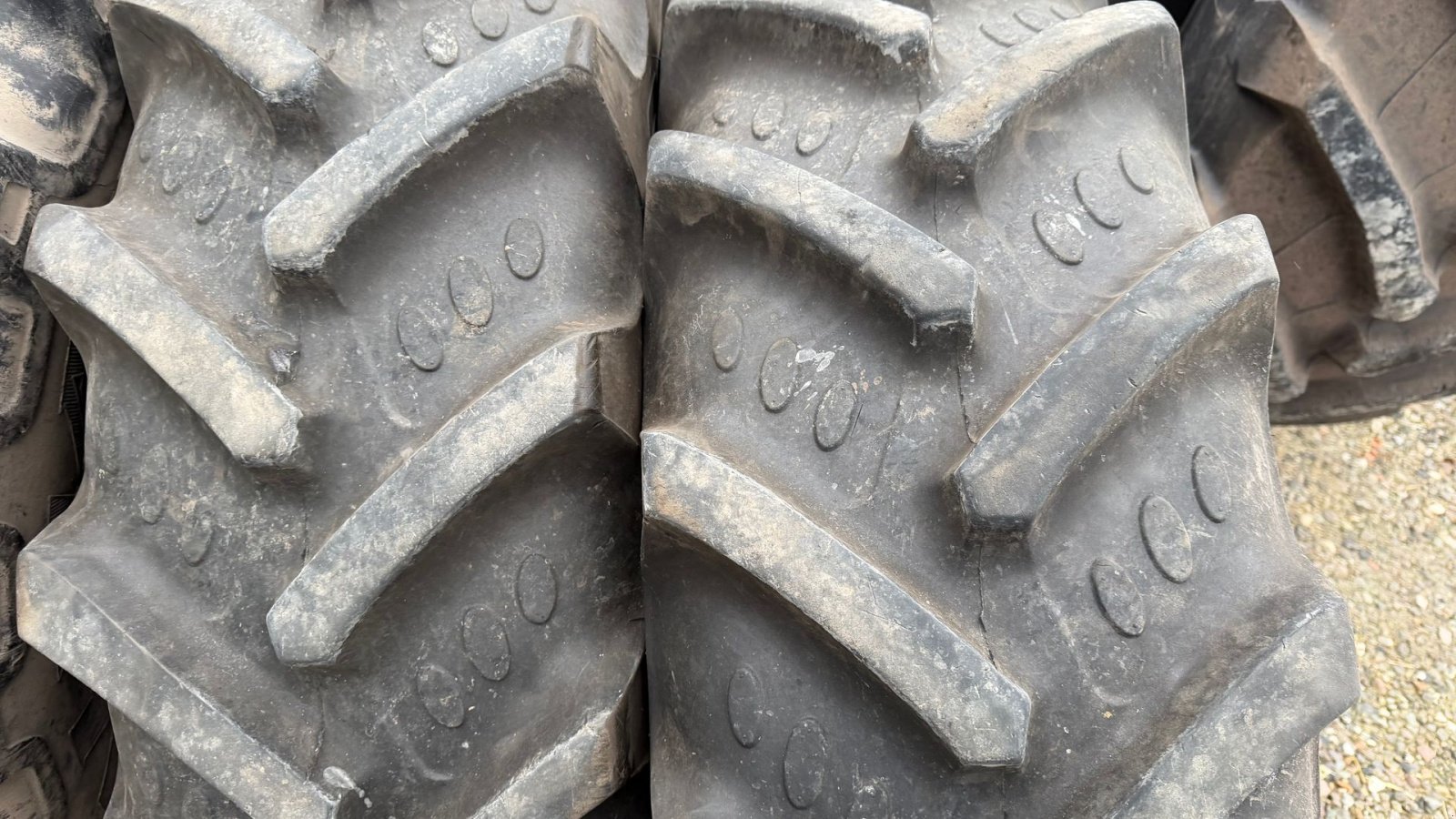 Reifen типа BKT 340/85R28, Gebrauchtmaschine в Gjerlev J. (Фотография 3)