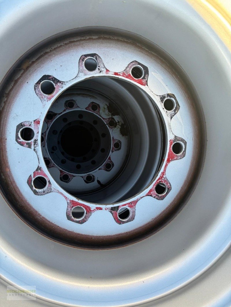 Reifen типа BKT 4 x 560/60R22.5 incl. Felgen, Gebrauchtmaschine в Mühlengeez (Фотография 5)