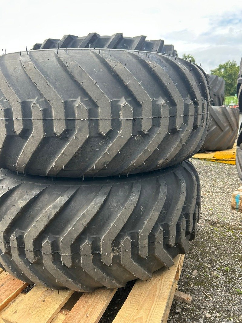 Reifen des Typs BKT 400/55-22.5 - 2 Stück, Neumaschine in Sittensen (Bild 2)