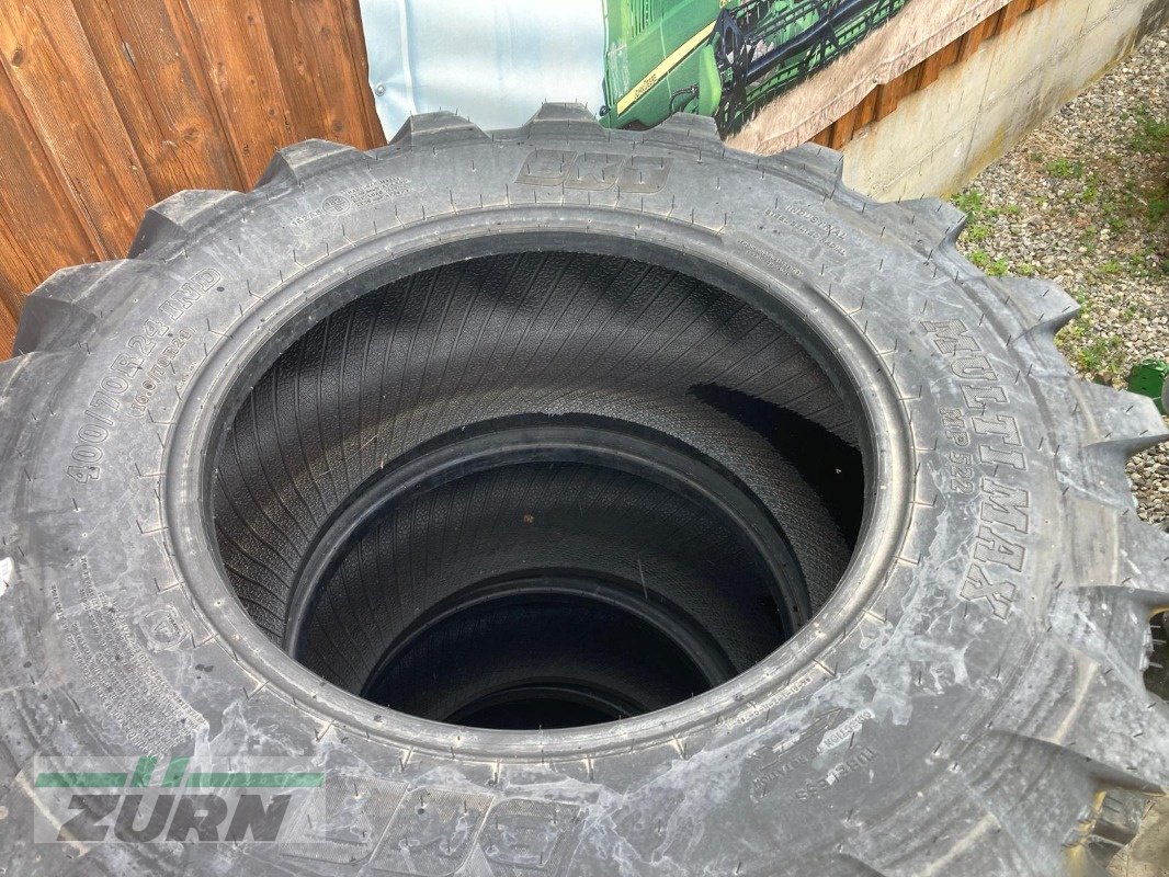 Reifen typu BKT 400/70 R24 MultiMax MP 522, Neumaschine v Kanzach (Obrázek 5)