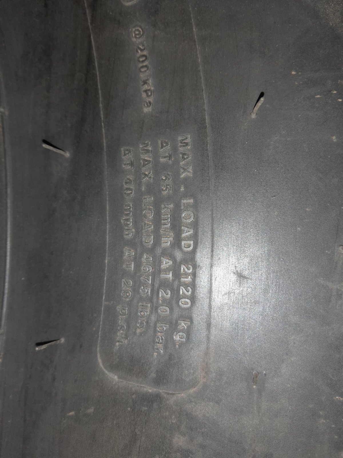 Reifen del tipo BKT 420/70 R 24, Neumaschine en Essing (Imagen 3)